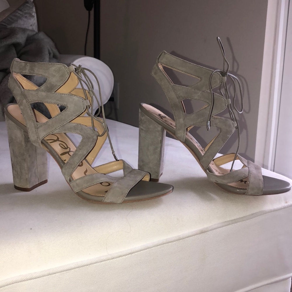 Sam Edelman Yardley Heel in Grey